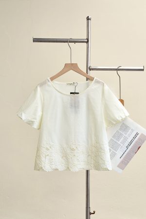 Áo croptop tay bom thêu gấu - B61B26H007