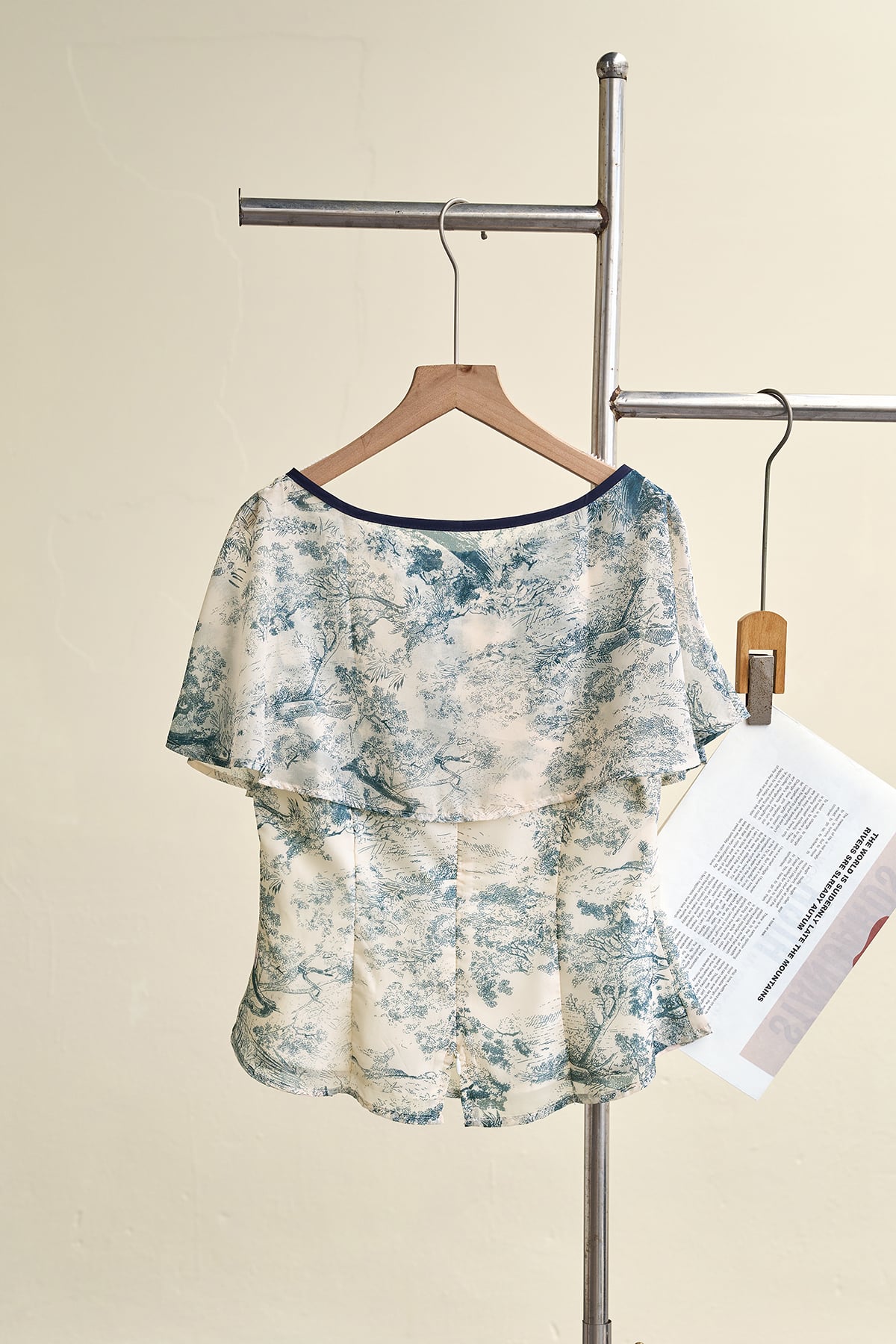 Áo peplum cổ tròn phối phủ rời thắt nơ - S61B26H010 - Ảnh 2
